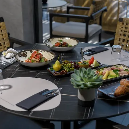 Evanik Chic Ξενοδοχείο 3*